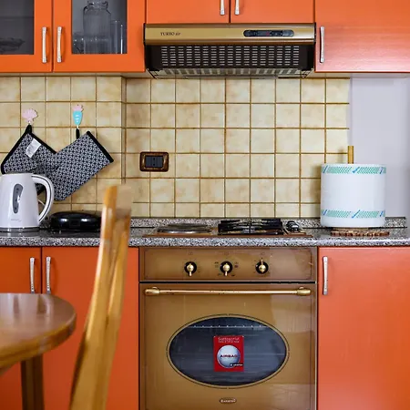 Joe Coastal Escape غوليم