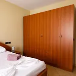 Joe Coastal Escape Apartamento Golem (Tirana)