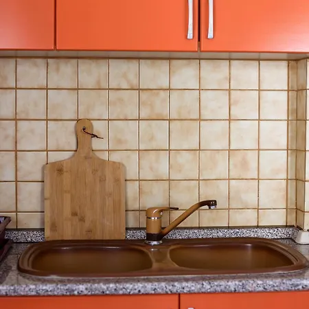 Joe Coastal Escape * Golem (Tirana)