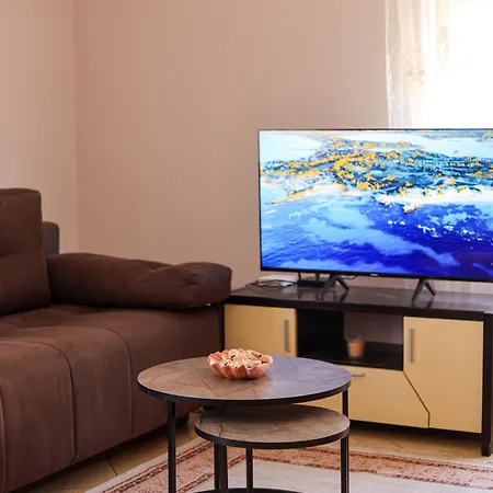 Joe Coastal Escape Appartement Golem (Tirana)