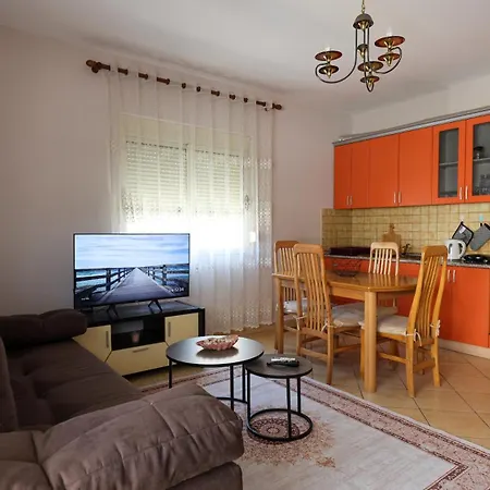 Joe Coastal Escape Golem (Tirana)