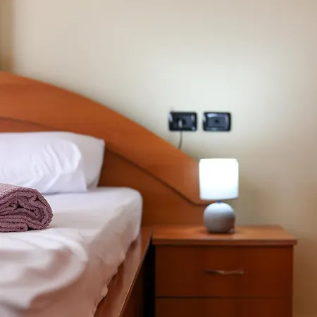 Joe Coastal Escape Appartement Golem (Tirana)