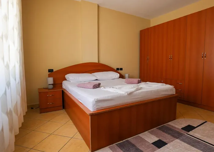 Joe Coastal Escape Golem (Tirana)